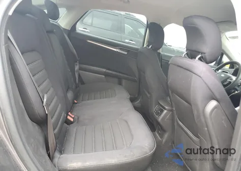 2013 Ford Fusion Se z USA, uszkodzony, nr VIN 3FA6P0HR9DR102918